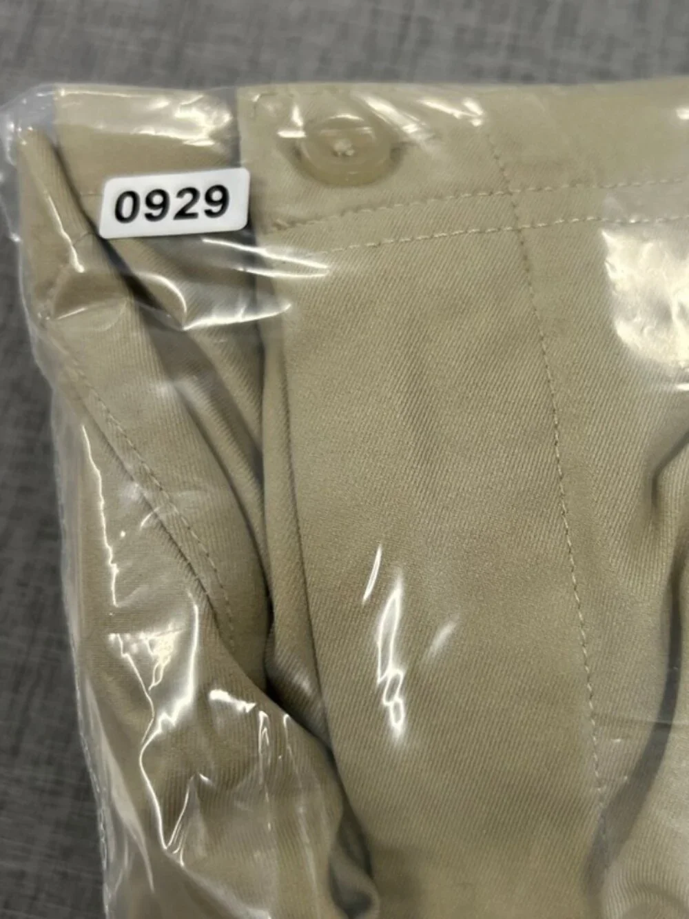 Under Armour Youth XL Khaki Golf Shorts Boys Performance Athletic Casual Beige